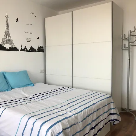 Apartamento Estudio Loft En El Centro Para 3 O 4 Personas Cama Doble Y Sofa Cama Check In A Partir De Las 15 Y 30 Min Pm Y Check Out Hasta Las 12 Pm Con Wifi Normalmente No Se Puede Adelantar El Check In Por Motivos De Produccion Torremolinos Buitenkant foto