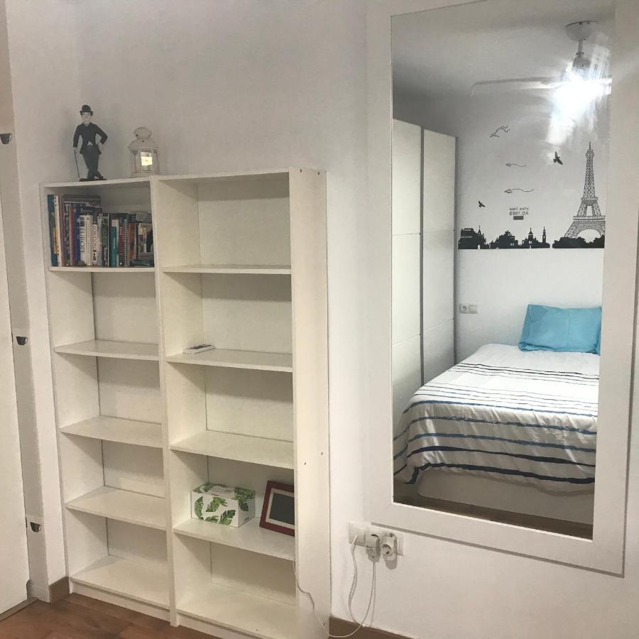 Apartment Estudio Loft: Centro Céntrico Con Wifi Y Check-out Tardío Torremolinos