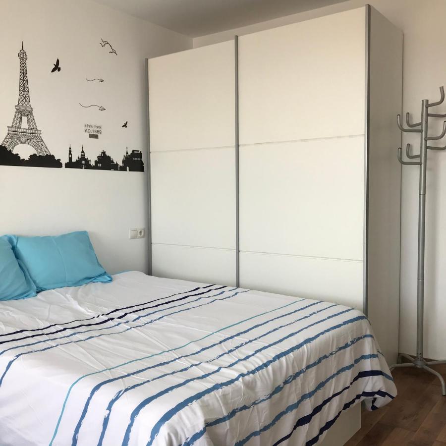 Estudio Loft: Centro Céntrico Con Wifi Y Check-out Tardío Apartment *