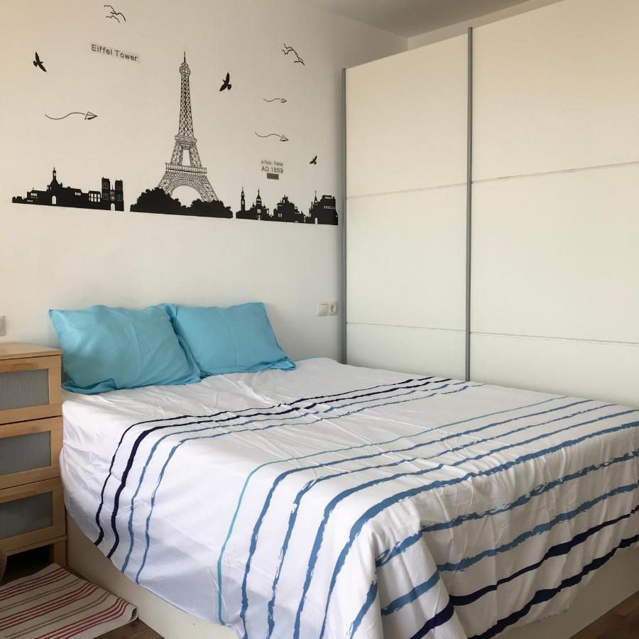 Estudio Loft: Centro Céntrico Con Wifi Y Check-out Tardío Apartment *