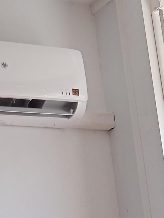 Estudio Loft: Centro Céntrico Con Wifi Y Check-out Tardío Torremolinos